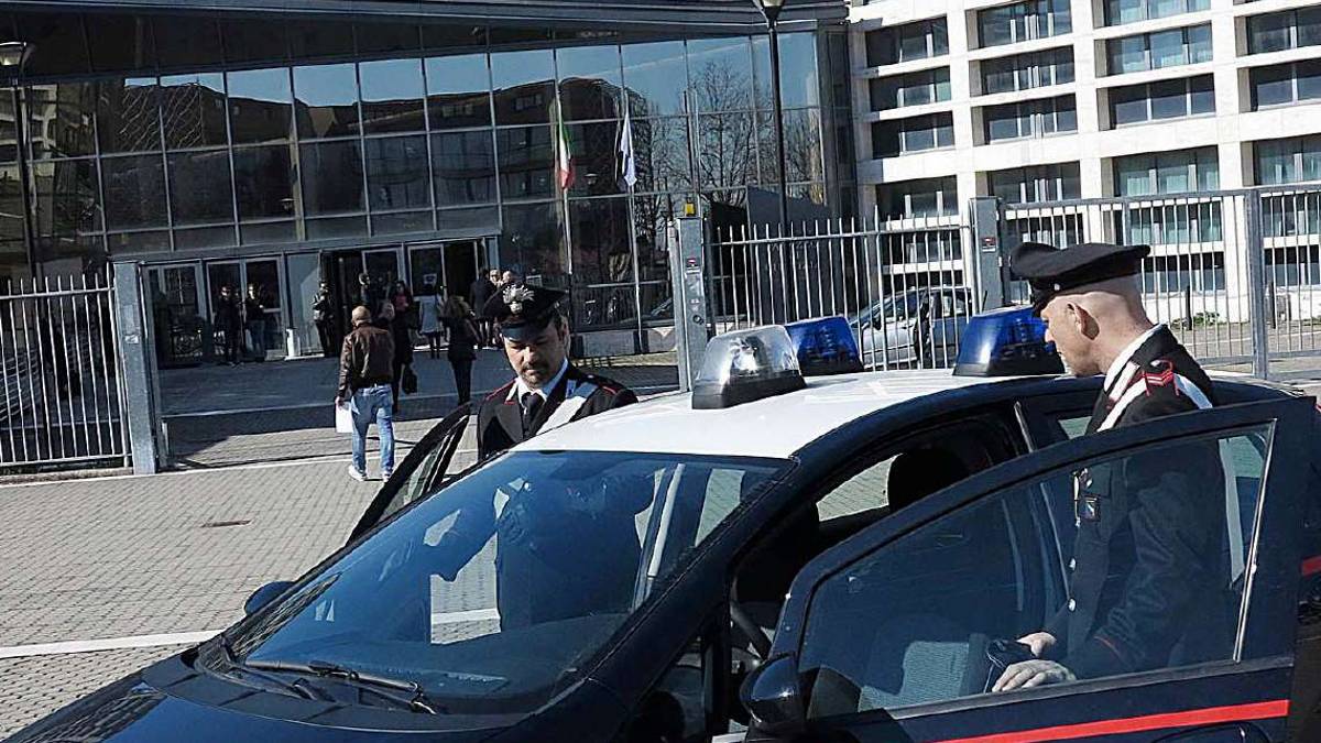 Rimini, spaccio, minacce ed estorsione: due condanne
