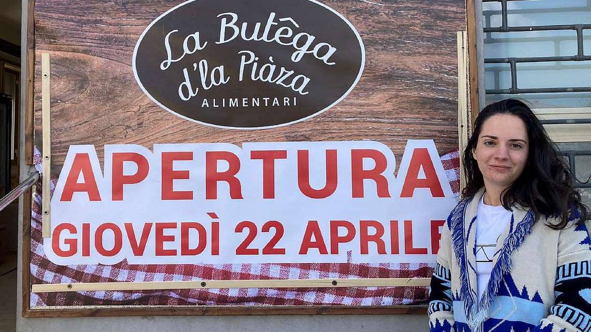 A 22 anni apre il secondo negozio di alimentari a Taibo