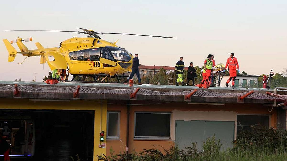 Meldola, bimbo ferito con la fiamma ossidrica, ustioni al 40%: è gravissimo