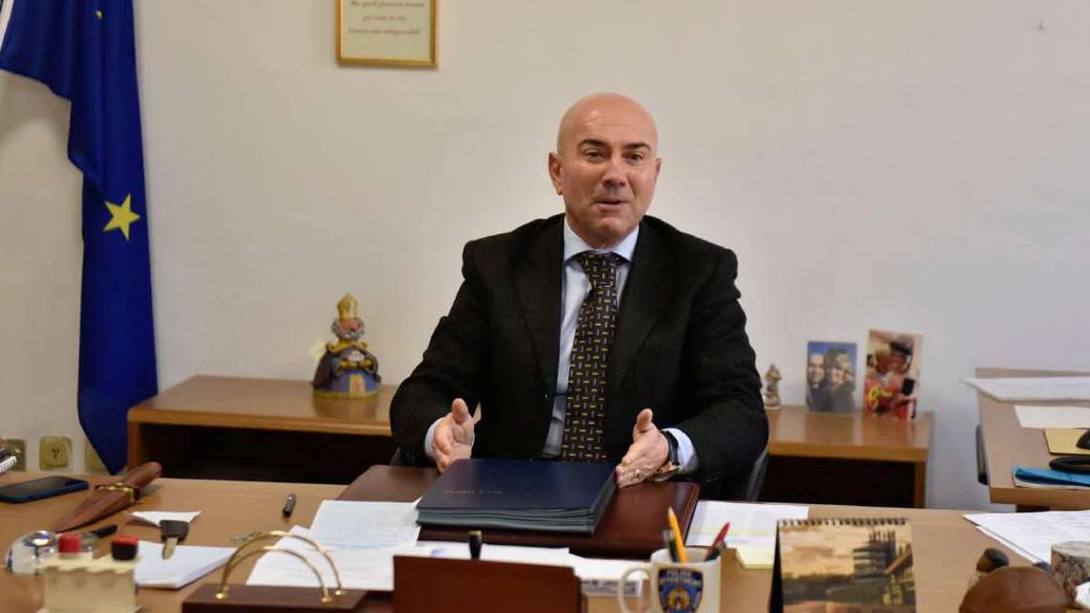 Imola, imbrattamenti e danni tre ragazze denunciate
