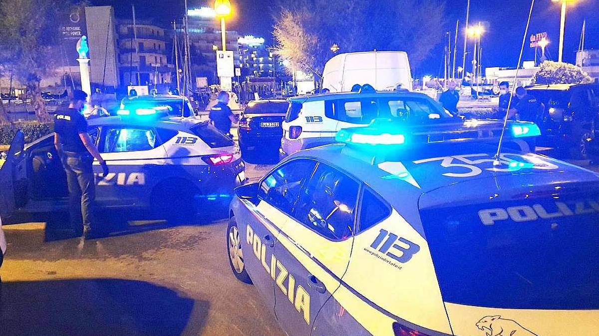 Riccione, lotta al degrado: sequestrata droga e un coltello