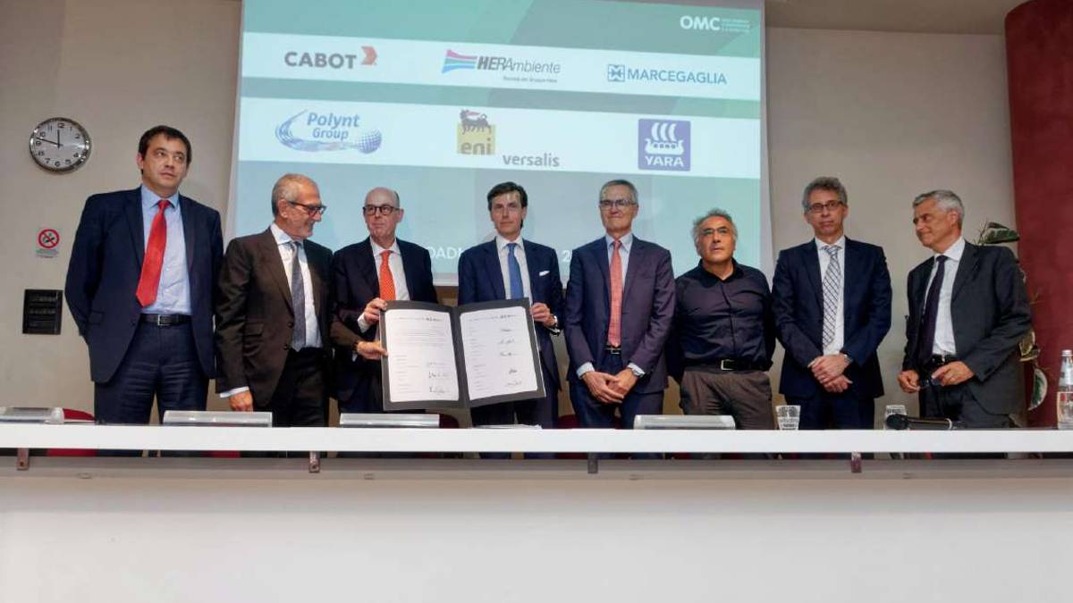 Una firma per la decarbonizzazione tra Ravenna e Ferrara