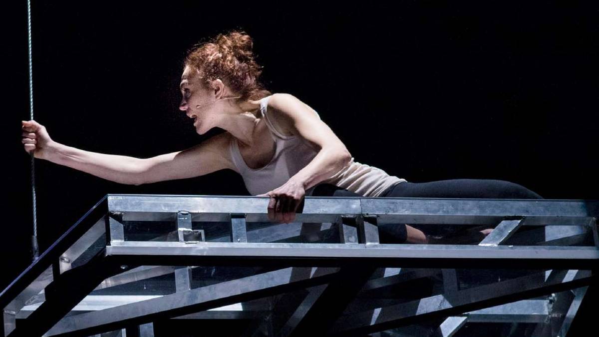 L'attrice riminese Linda Gennari al Bonci di Cesena: l'intervista