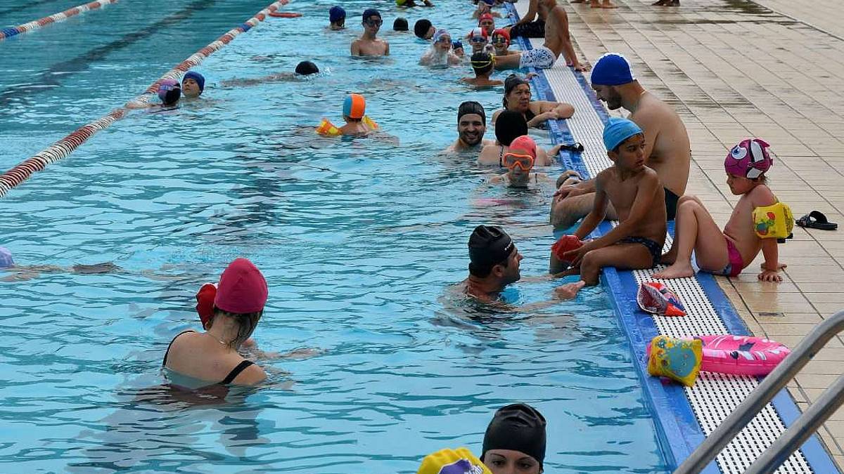 Forlì, piscina all'aperto: è boom di presenze
