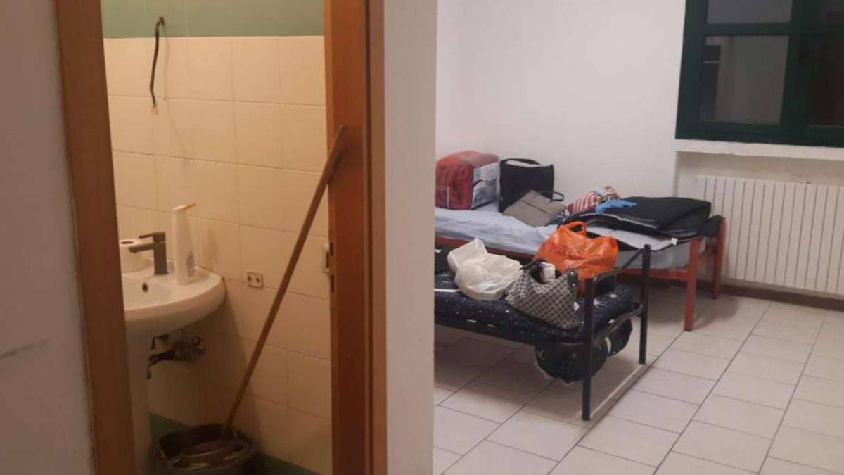 Gli ucraini vogliono tornare a Rimini: Trasferiti in posti isolati