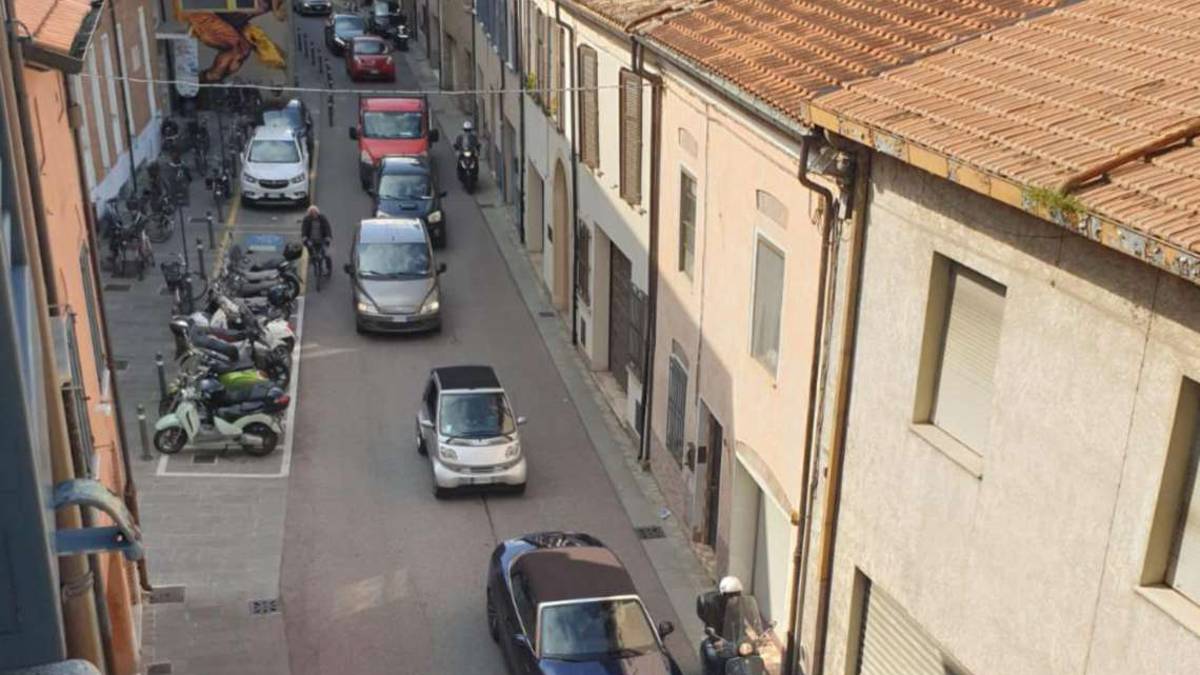 Rimini, in via Ducale esasperati dal traffico pronti alla causa