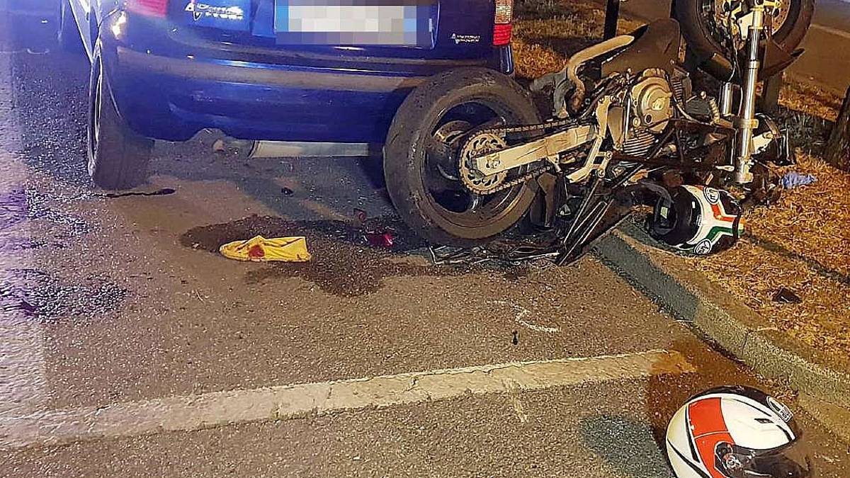 Rimini. Gli amici: Trovate il pirata che ha travolto Paolo