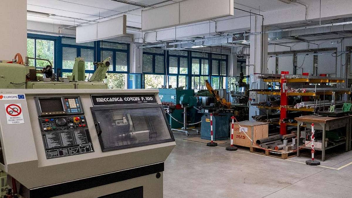 Imola, ripartiranno domani i corsi serali all'Itis
