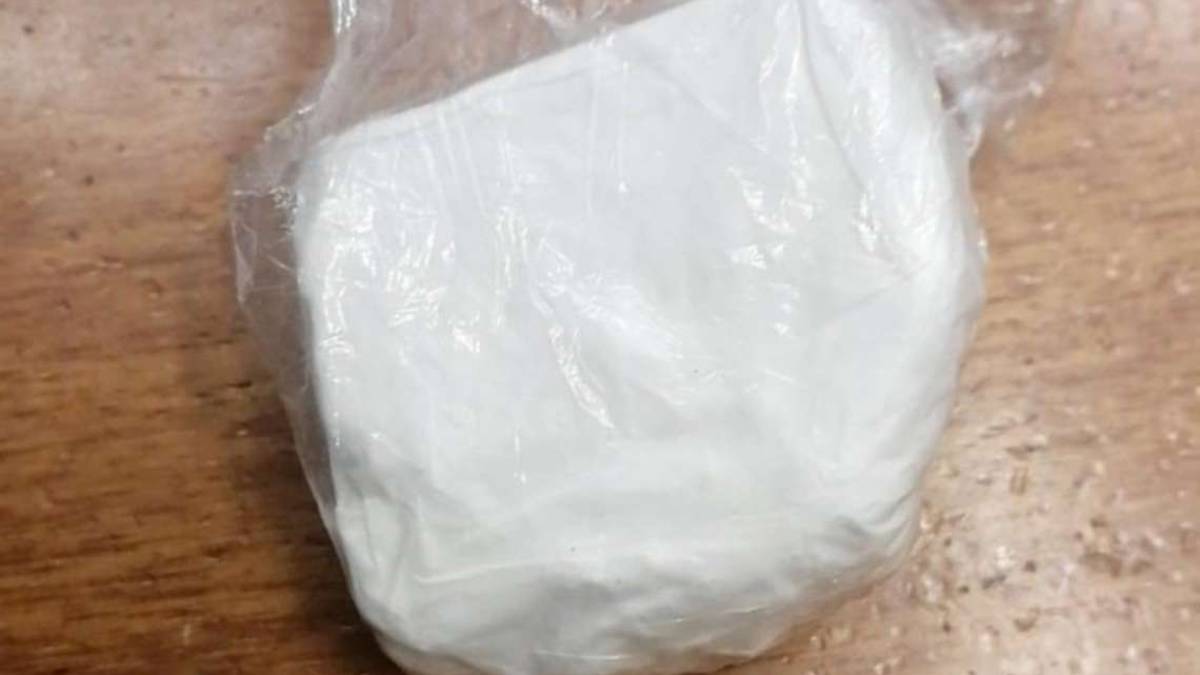 Faenza, un chilo di cocaina in casa: arrestato 24enne