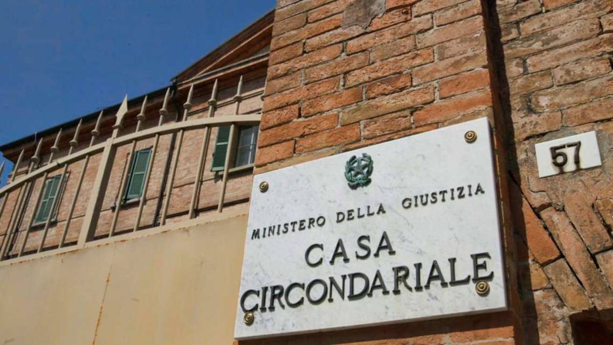 Ravenna, i detenuti avviano lo sciopero della fame per protesta