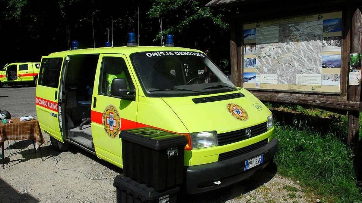 Cade in e-bike, paura per una meldolese di 41 anni