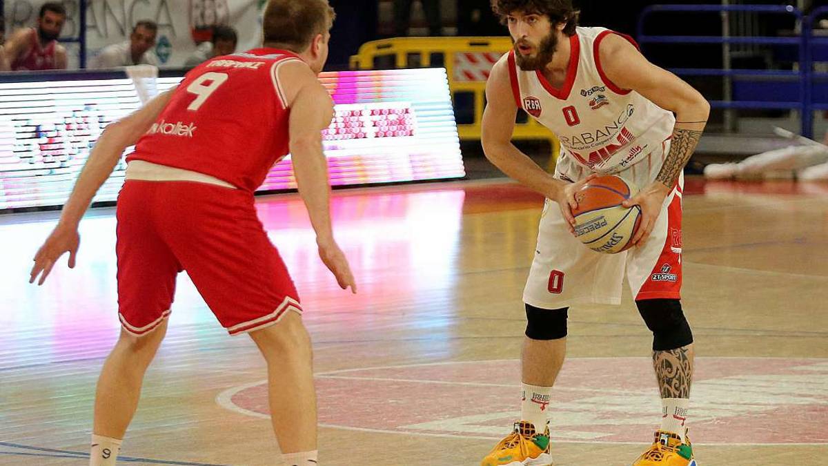 Basket B, Rimini lancia la volata e che bagarre per i play-off