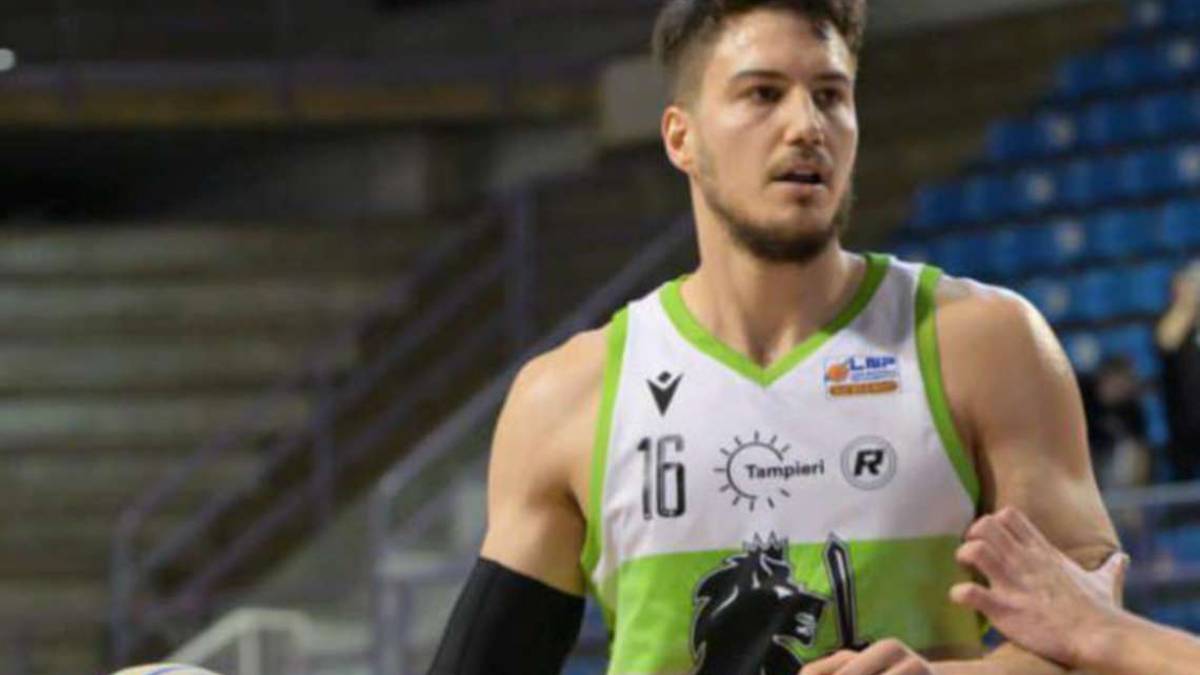 Basket B, Faenza si gode Aromando, mister 23 rimbalzi