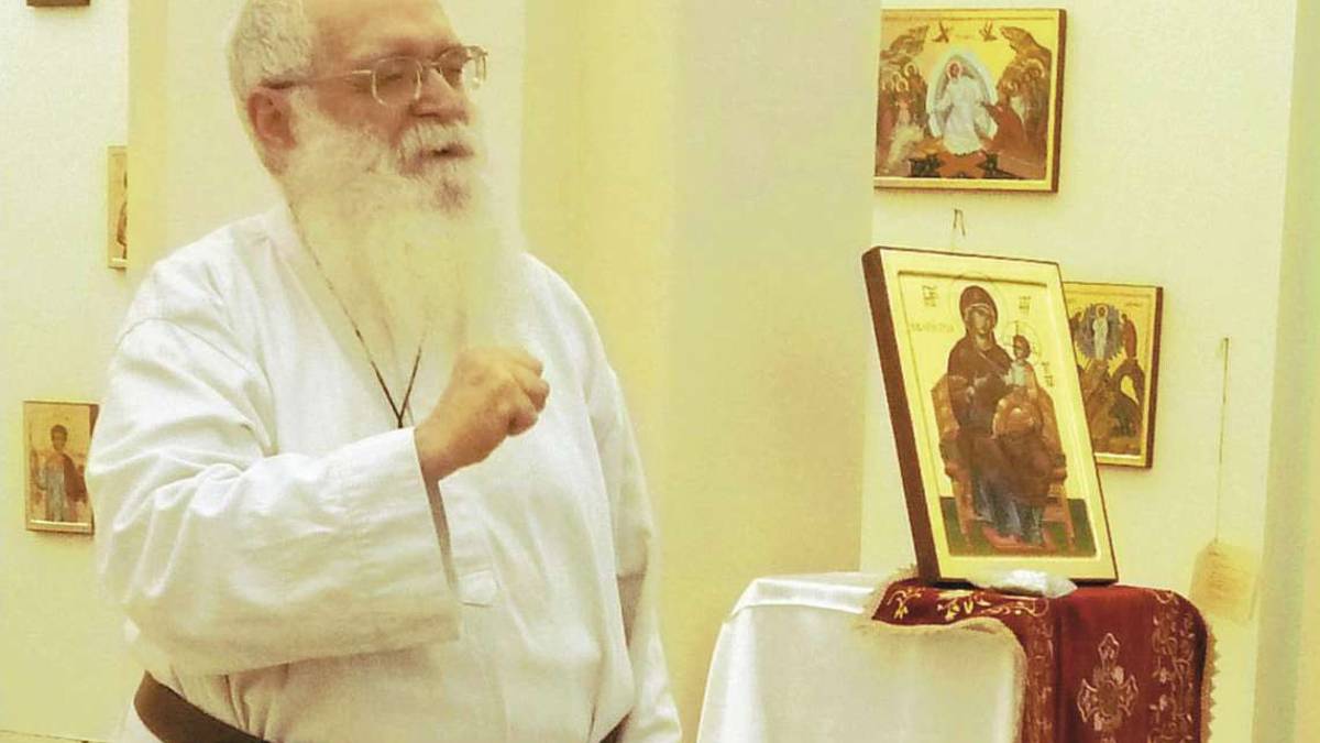 Padre Orfeo, dura omelia contro il vescovo di Cesena