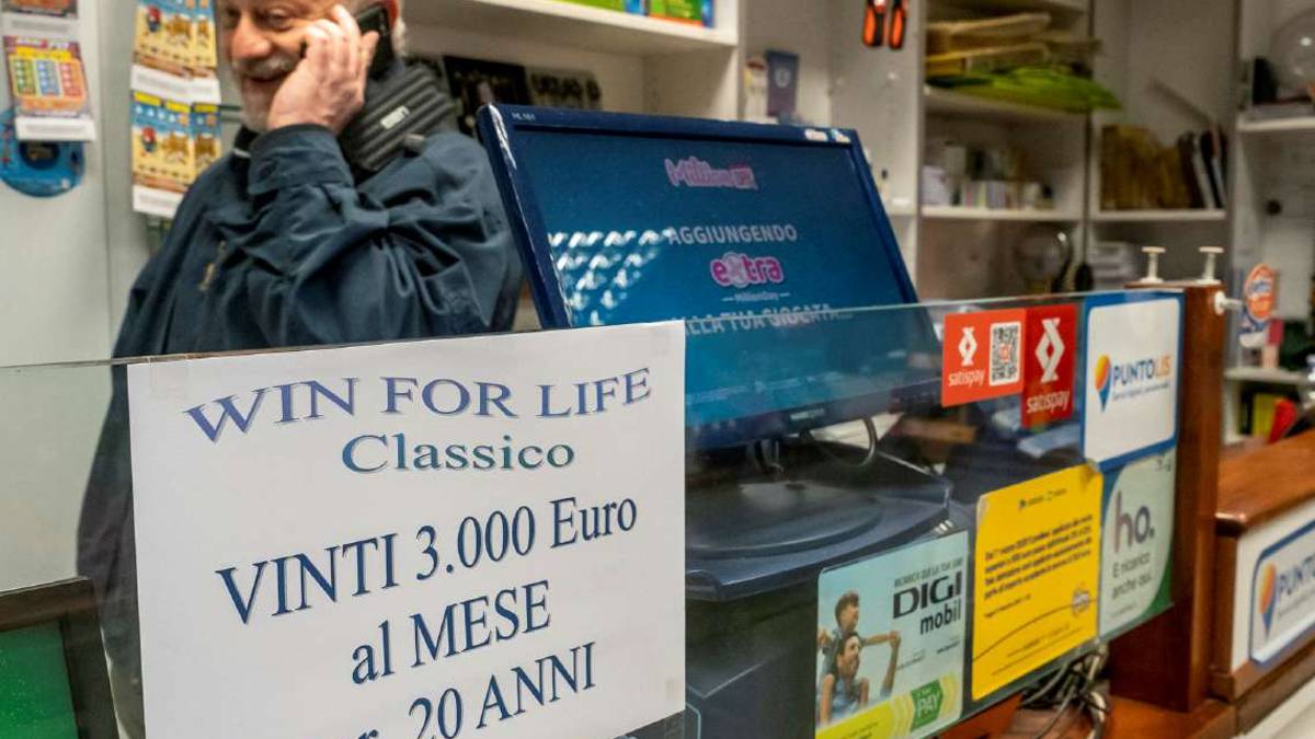 Faenza, voi cosa fareste con 3mila euro al mese per 20 anni?