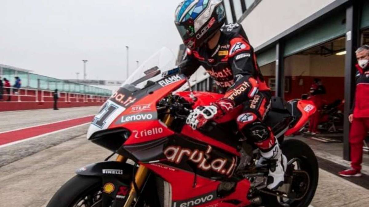 Superbike, Rinaldi e Redding collaudano la Ducati a Misano