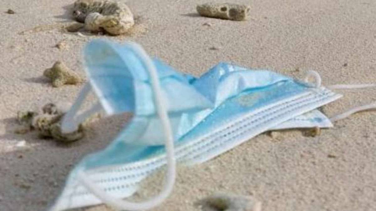 Ecco quanto può inquinare una mascherina anti-Covid