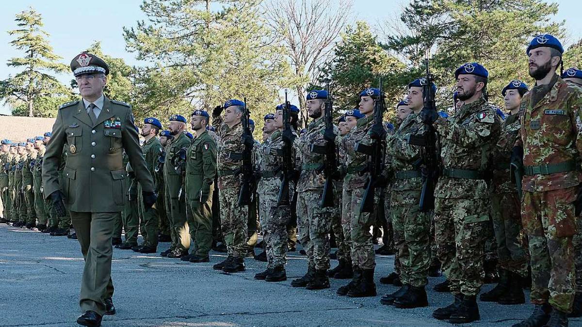 Covid a scuola, anche l'esercito per il tracciamento