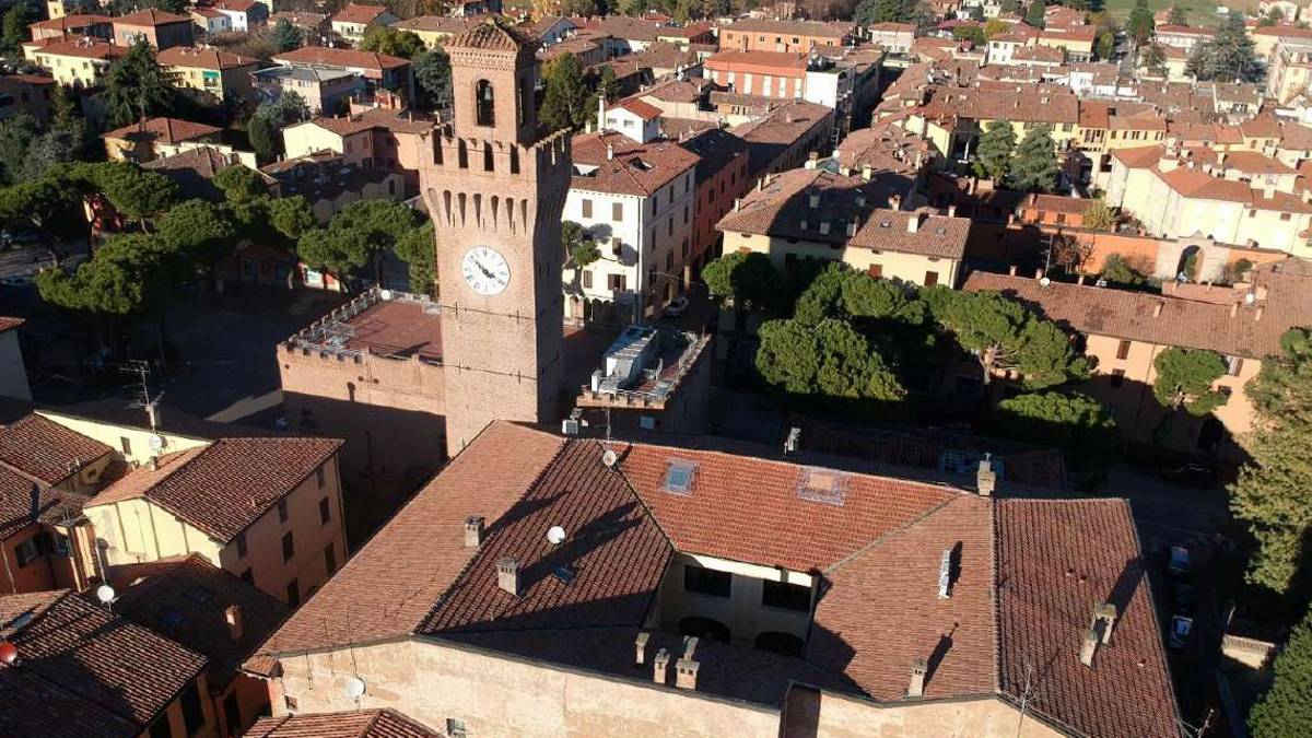 Il Comune di Castel San Pietro a sostegno delle attività del centro