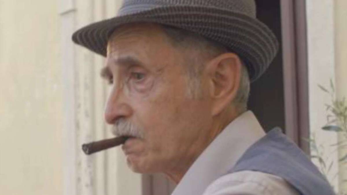 La Montiano dei poeti si ritrova con 4 amici al bar