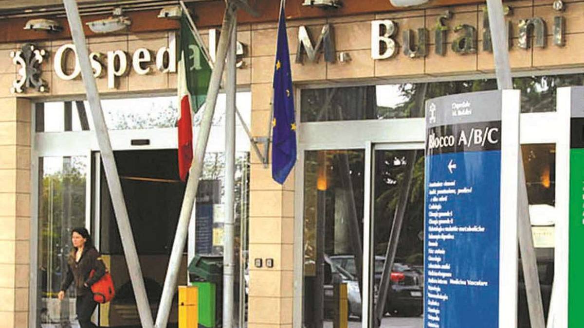 Rimini, accoltellato dopo una lite, lotta ancora tra la vita e la morte