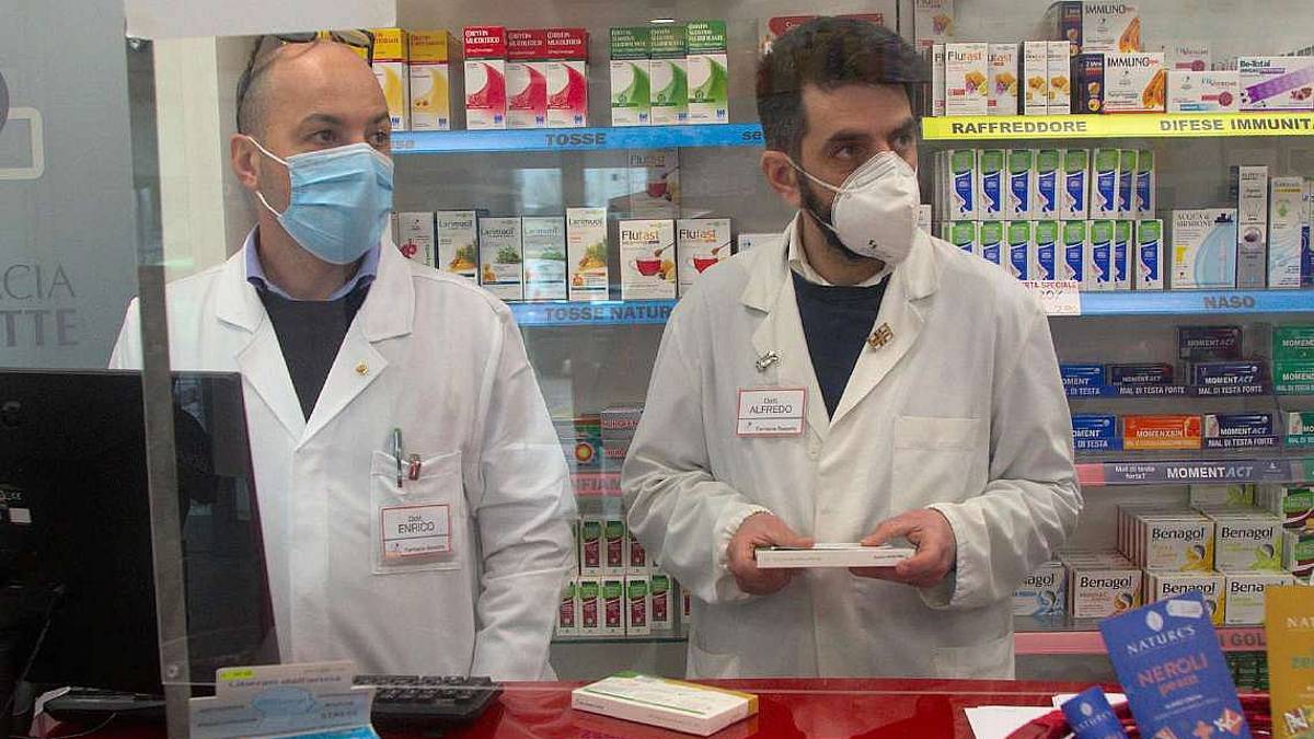 Covid Emilia-Romagna. Autotesting al via da mercoledì e non da lunedì