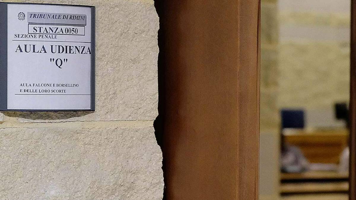 Rimini: militare accusato di violenza sulla moglie