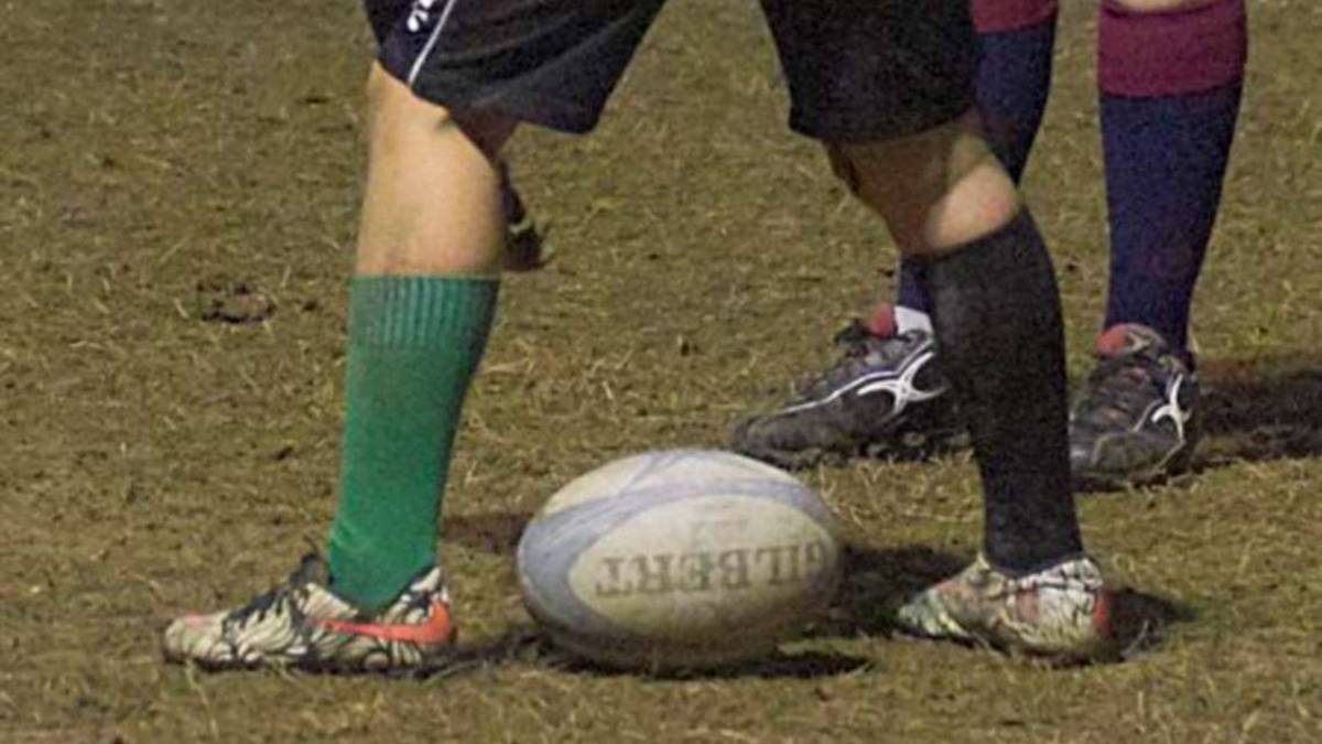 Ravenna, si fa male a rugby e cita il Comune: Colpa di una buca