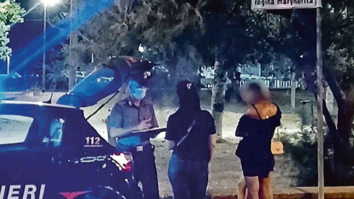 Rimini. Parco Murri, la protesta: Prostitute anche di giorno