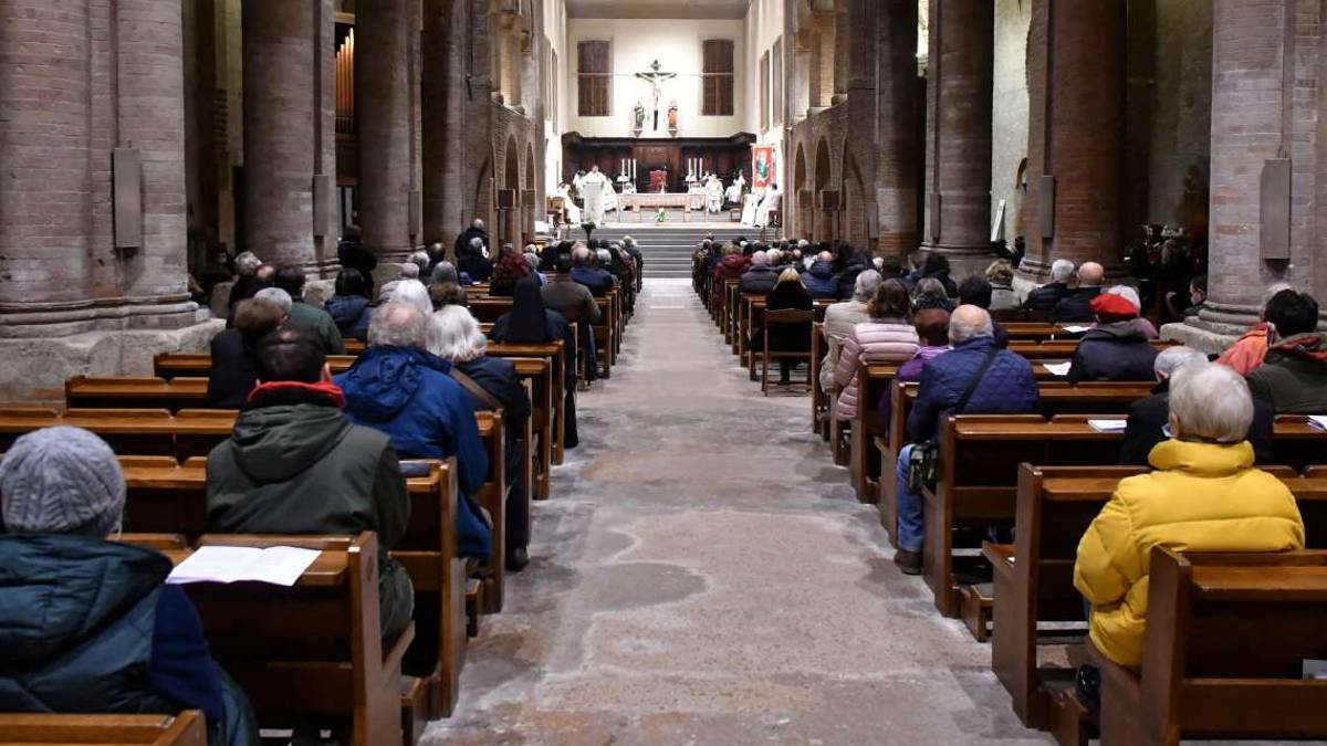 Forlì. Lavori a San Mercuriale, chiesa chiusa almeno fino a Natale