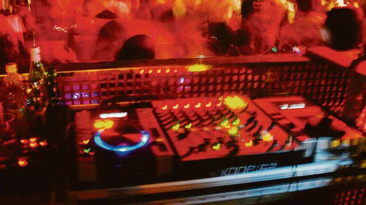 Rimini, piazza Malatesta. I residenti: La notte non si dorme