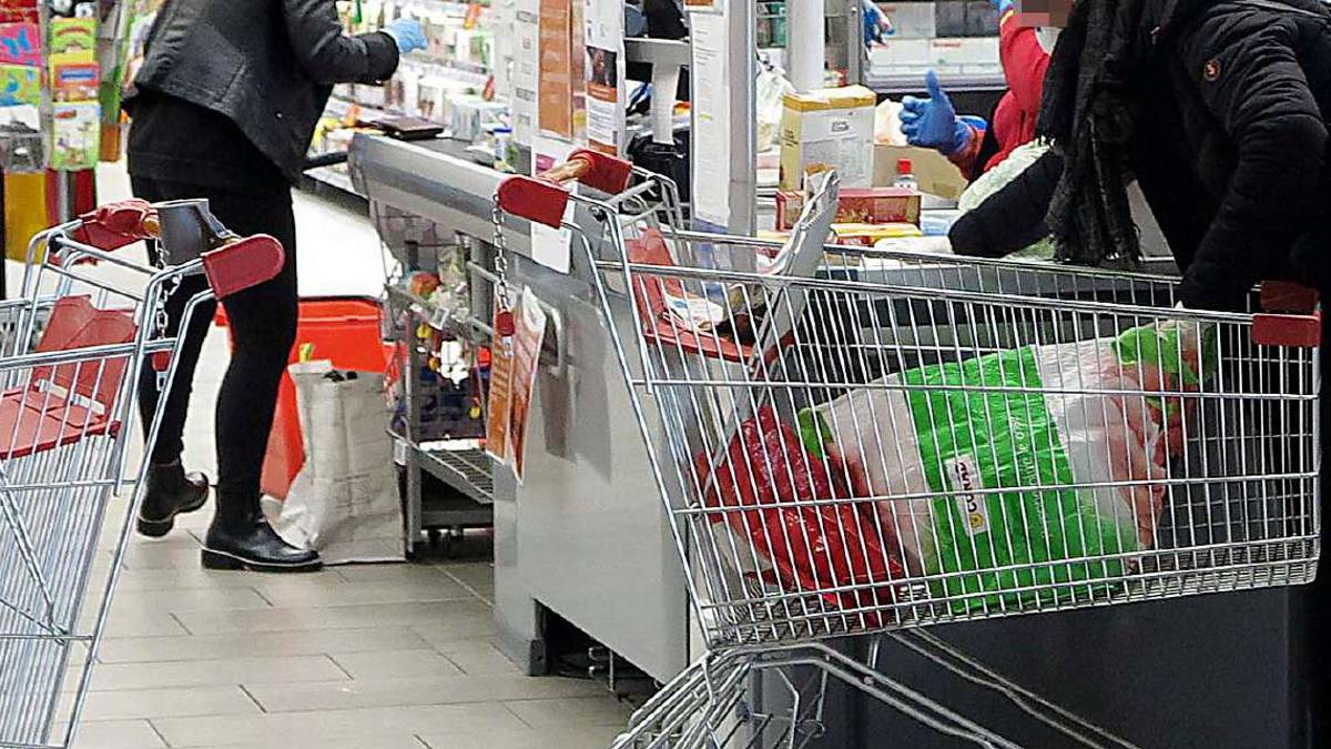 Forlì Prezzi alimentari su del 3.5%, si compra solo il necessario