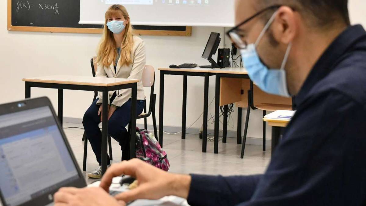 Forlì, la maturità fa arrabbiare gli studenti: Ma lo sanno che siamo reduci da dad e lockdown?