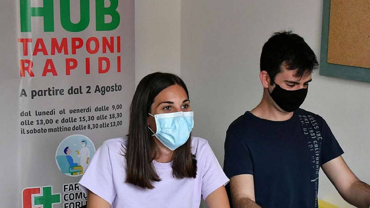 Forlì, crescono le richieste di tamponi