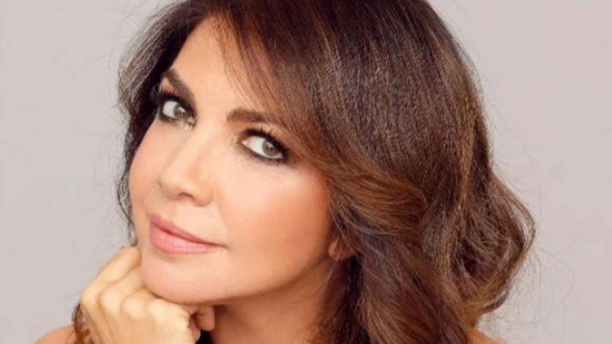 Cristina D'Avena e le sue avventure nel giardino delle fiabe