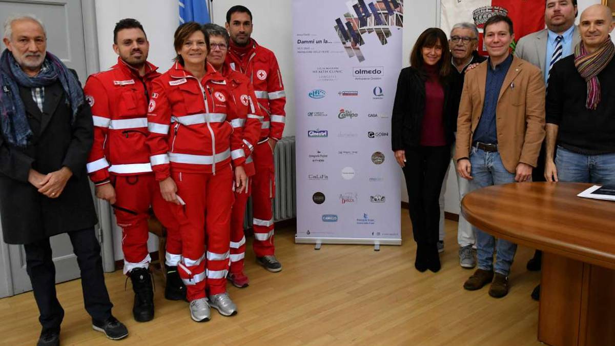 Castrocaro. Sindaci e medici danno spettacolo per la Croce Rossa