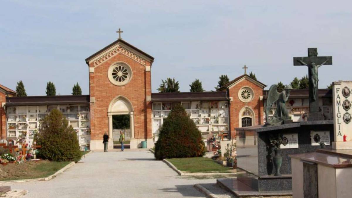 Allontanati i tacchini dal cimitero di Gatteo
