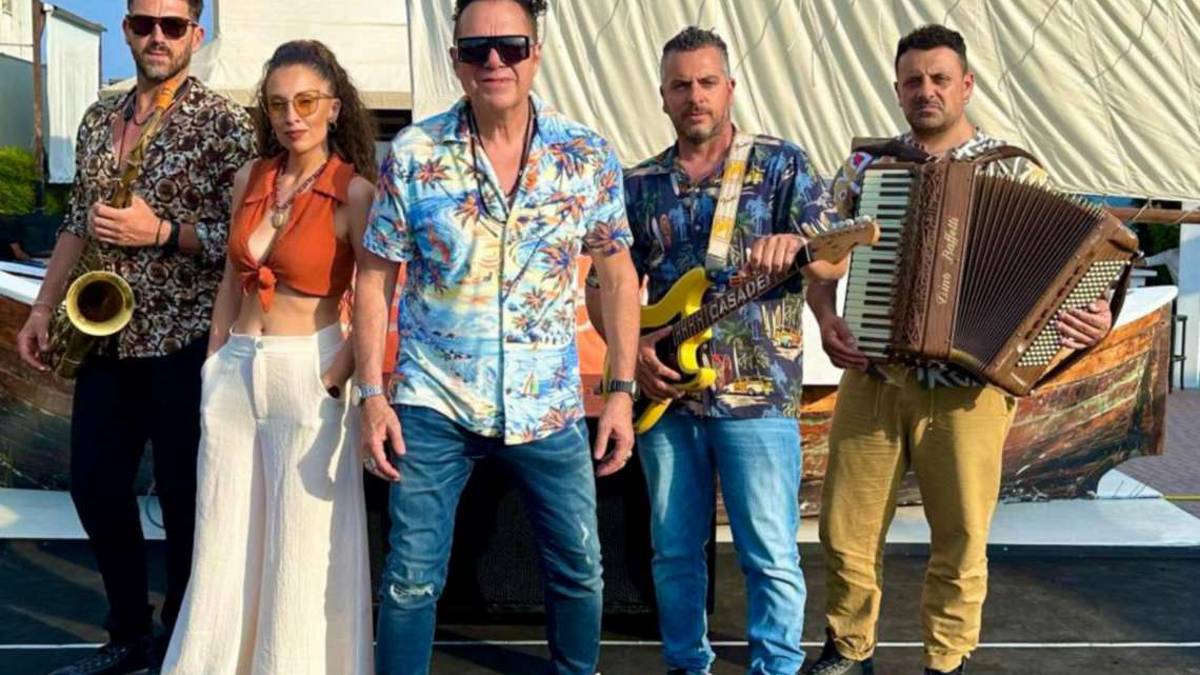 Mirko Casadei con Joe T Vannelli per Ciao mare amore