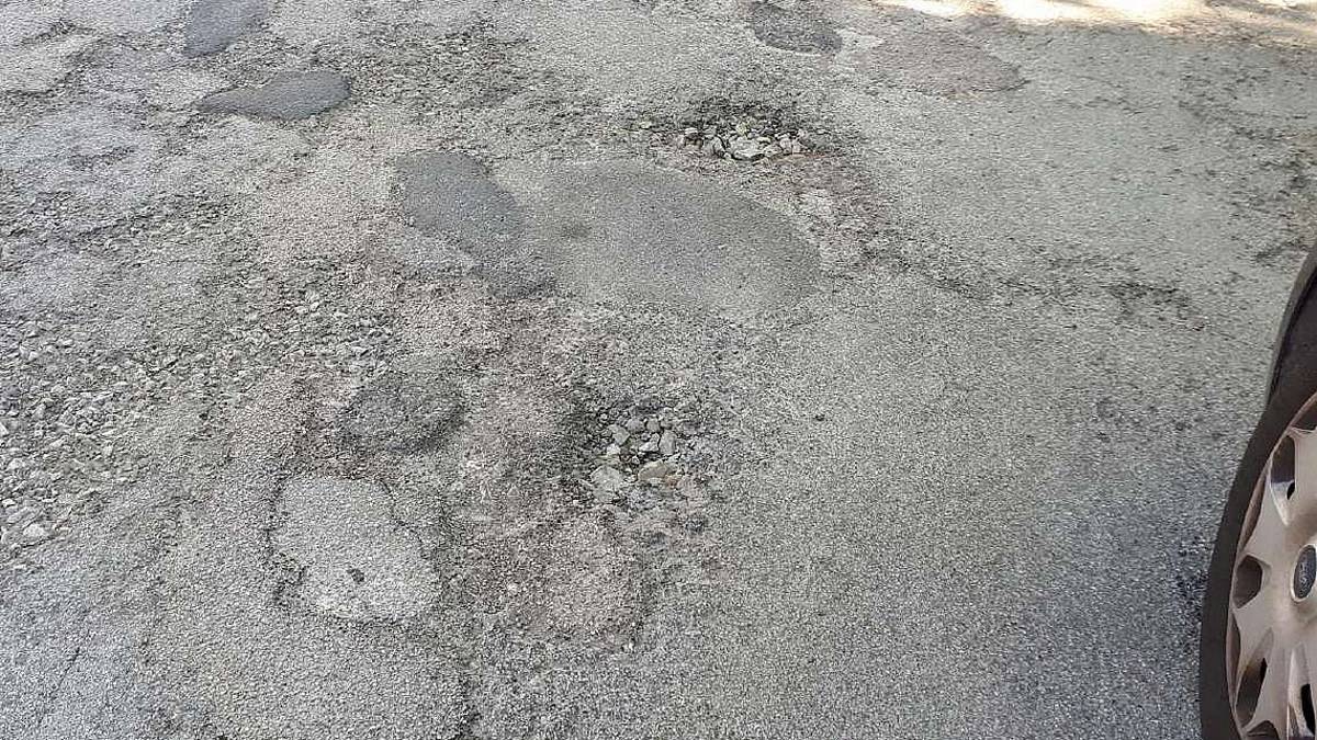 Crepe in strada a Faenza, il campione di rally guida la protesta