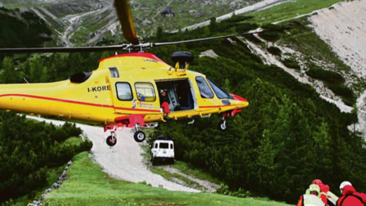 Rimini. Cade nel vuoto sulle Dolomiti: Vivo per un soffio
