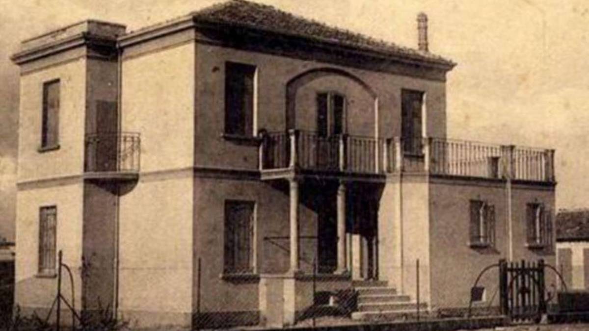Sorgono i primi due villini della nuova località balneare