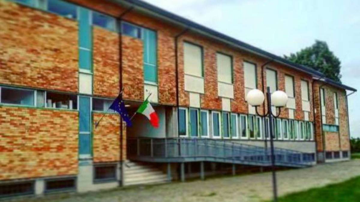 Opposizione Gambettola: residenza per anziani alla scuola media