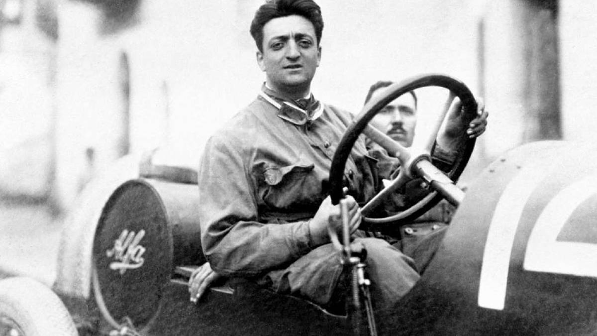 Rimini, Brizzi in cineteca per presentare il suo libro su Ferrari