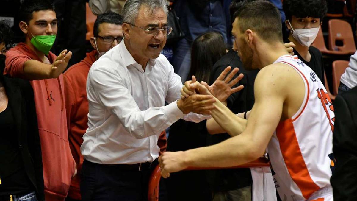 Basket A2 play-off, l'Unieuro vuole la bella