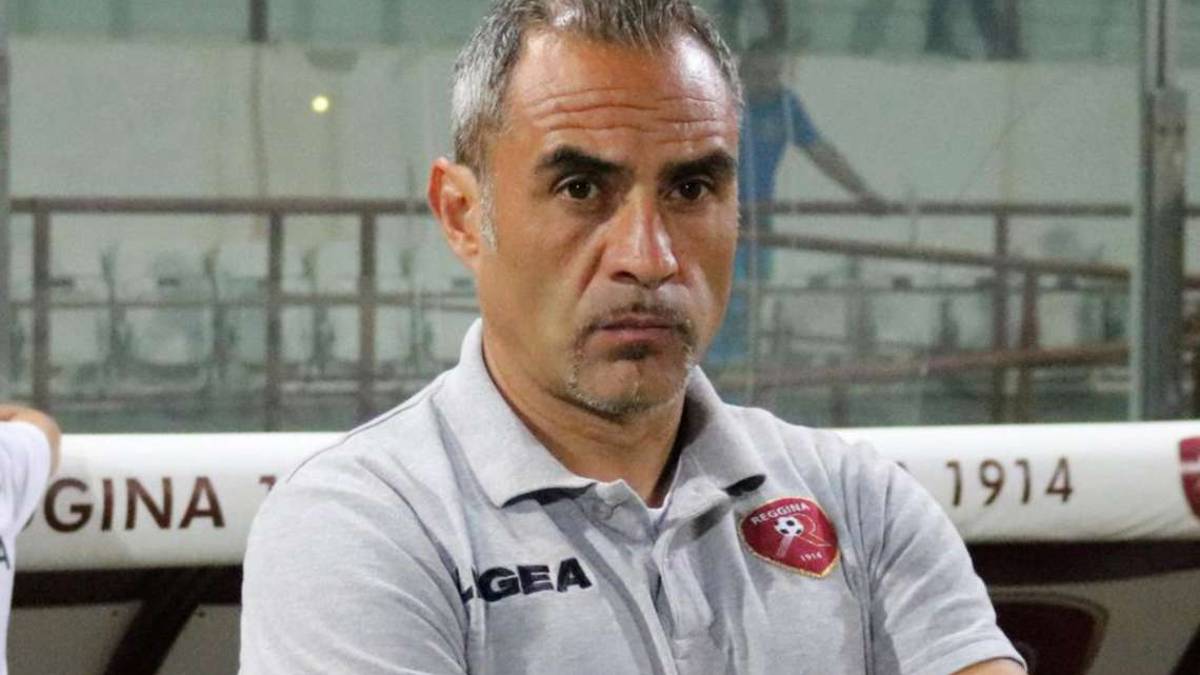 Calcio C, il Cesena vuole un tecnico vincente: con Castori ha funzionato, con Salvemini no. Ora tocca a Toscano