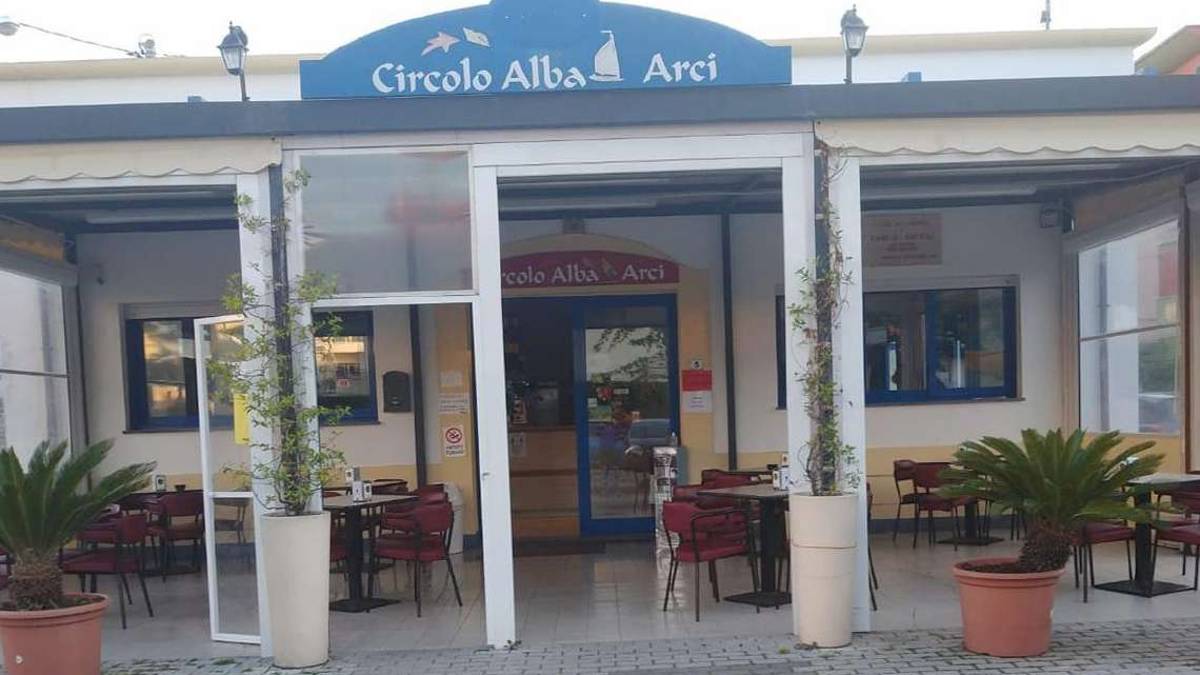 Riccione, la coppia di giovani baristi del Circolo Arci: Siamo disperati all’idea di chiudere