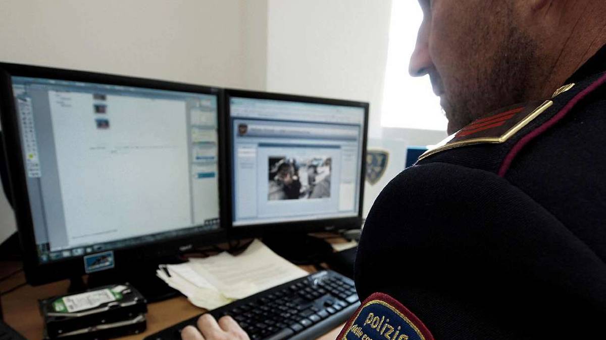 Pedopornografia: un arresto a Cesena