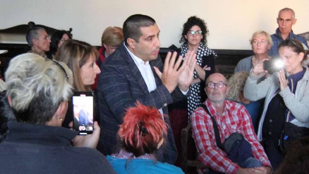 Ponte sul Lamone, protesta in consiglio a Ravenna: è scontro