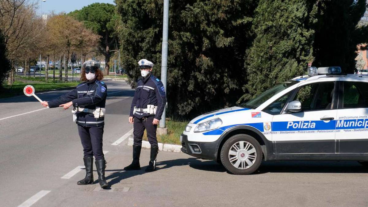 Multe, ai comuni imolesi i conti non tornano