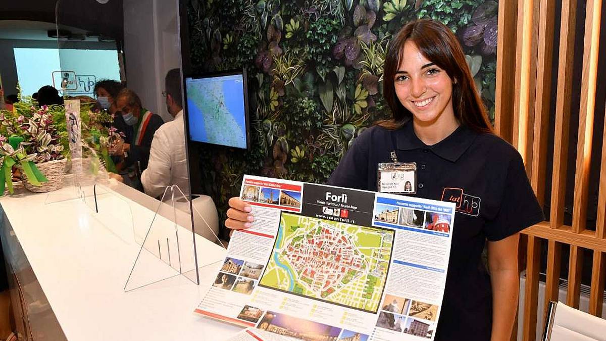 Forlì, inaugurato l'ufficio turistico